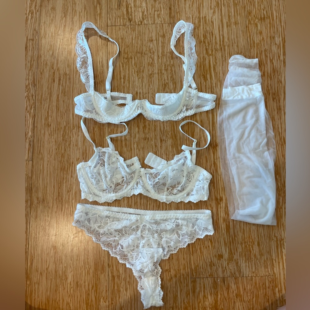 Elegant White Lace Lingerie Set